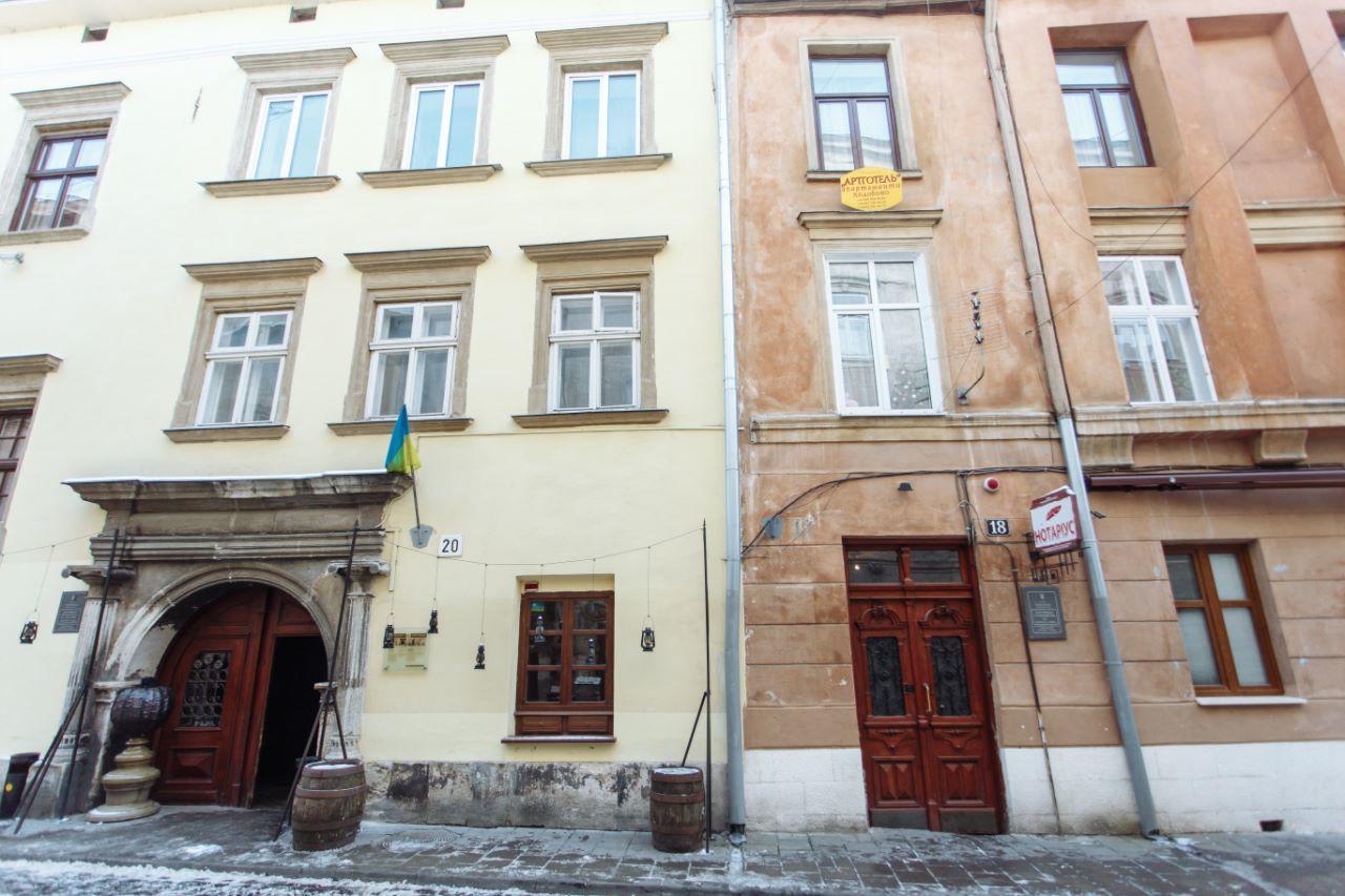 Apartment Near Armenian Cathedral Lviv Exterior photo